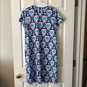 J. McLaughlin Blue and White Patterned Stretchy Dress - S